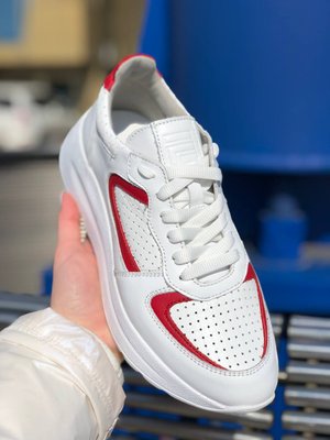 Білі з червоним шкіряні перфоровані жіночі кросівки Emeli 3501-2007 546345635463634 фото - брендові жіночі кросівки розпродаж