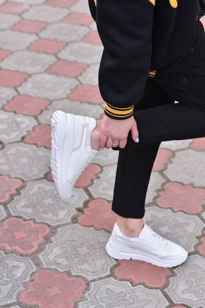 Шкіряні білі жіночі кросівки Emeli 020-1 1601173046 фото - брендові жіночі кросівки розпродаж